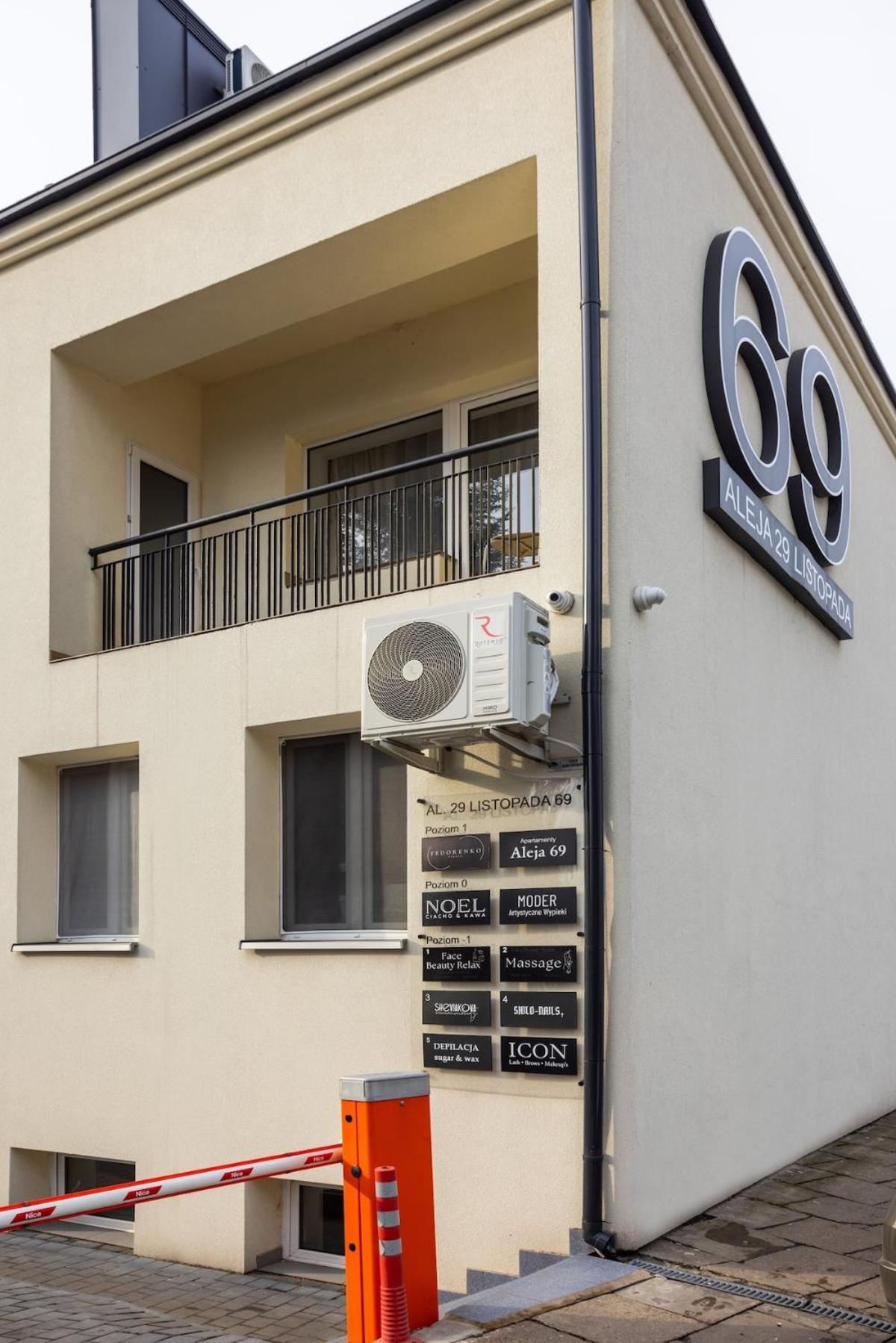 Apartment Aleja 69